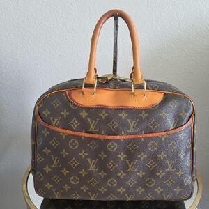 AUTHENTIC Vintage Louis Vuitton Monogram Deauville Bag